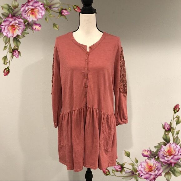 Umgee Tops - Rust color oversized tunic with lace details on sleeves